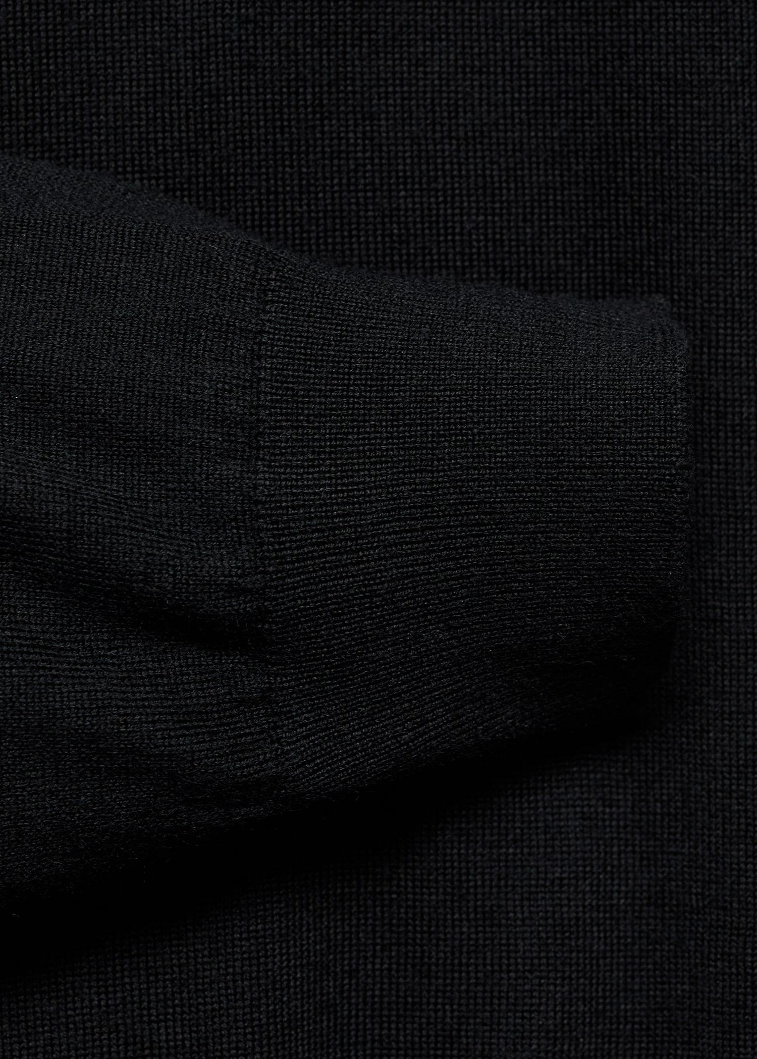100% wool round-neck sweater - Men | MANGO USA Product Image
