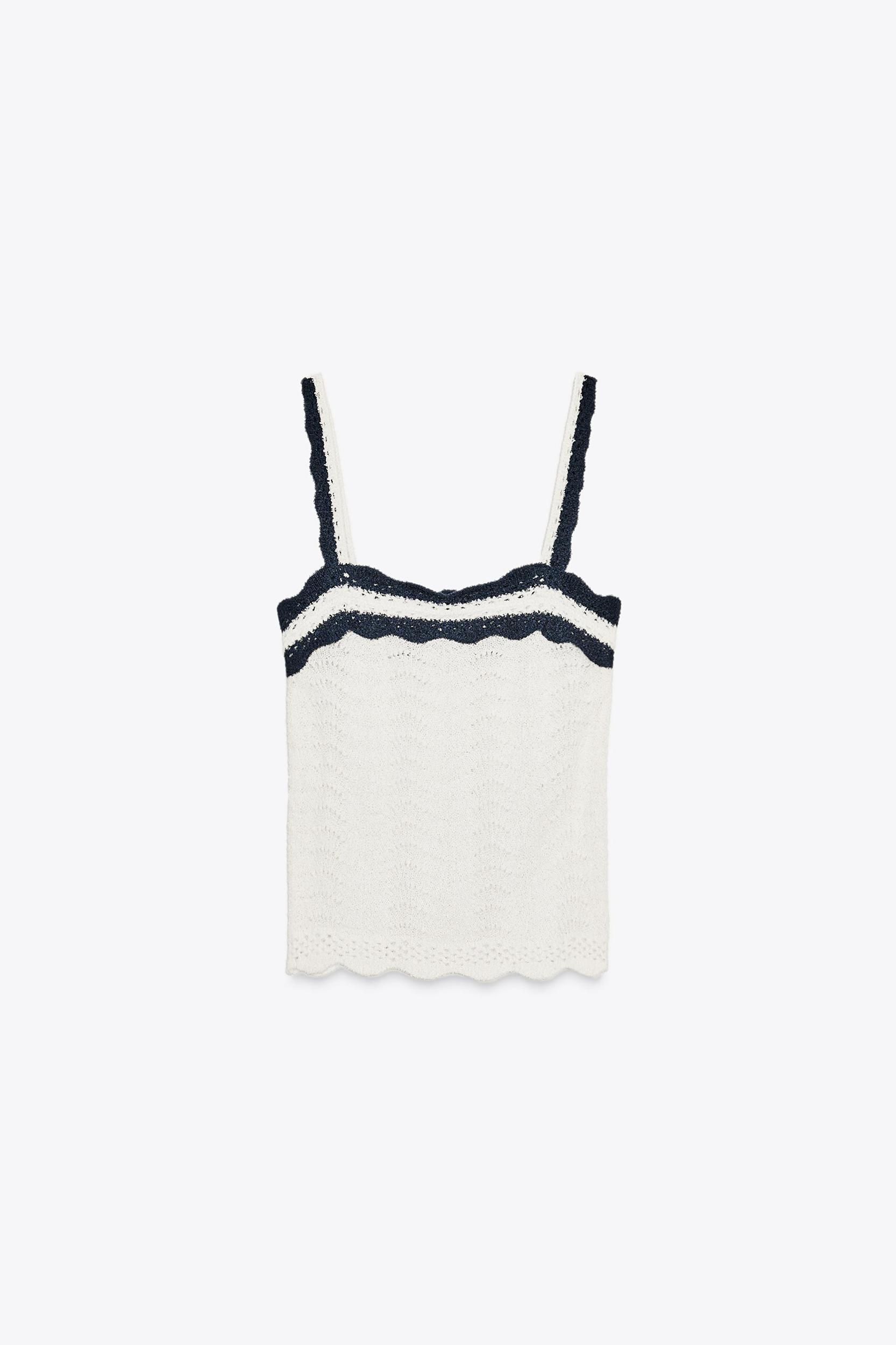 CONTRAST RUFFLED TOP Product Image