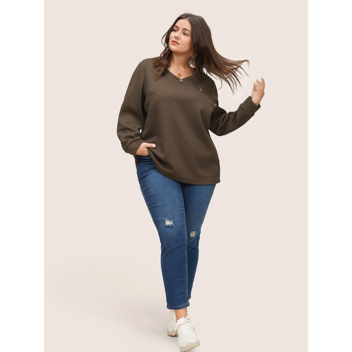Plus Size Plain Argyle Quilted Button Detail Sweatshirt Women DarkBrown Casual Non V-neck Everyday Sweatshirts BloomChic 18-20/2X Product Image