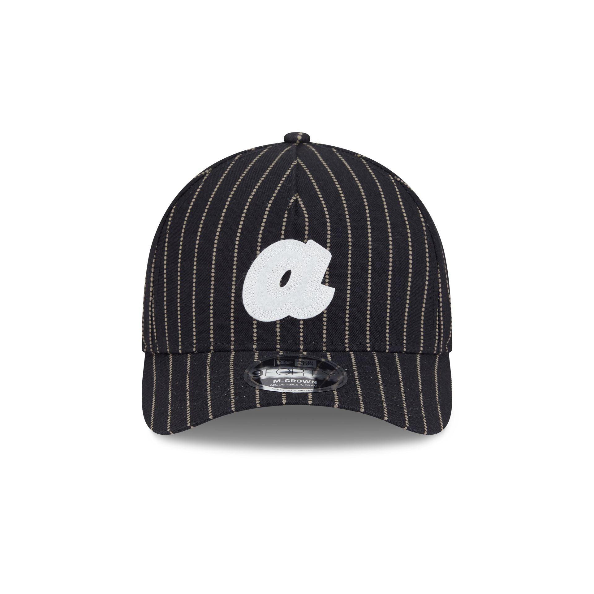 Atlanta Braves Dotted Pinstripe 9FORTY M-Crown A-Frame Adjustable Hat Male Product Image