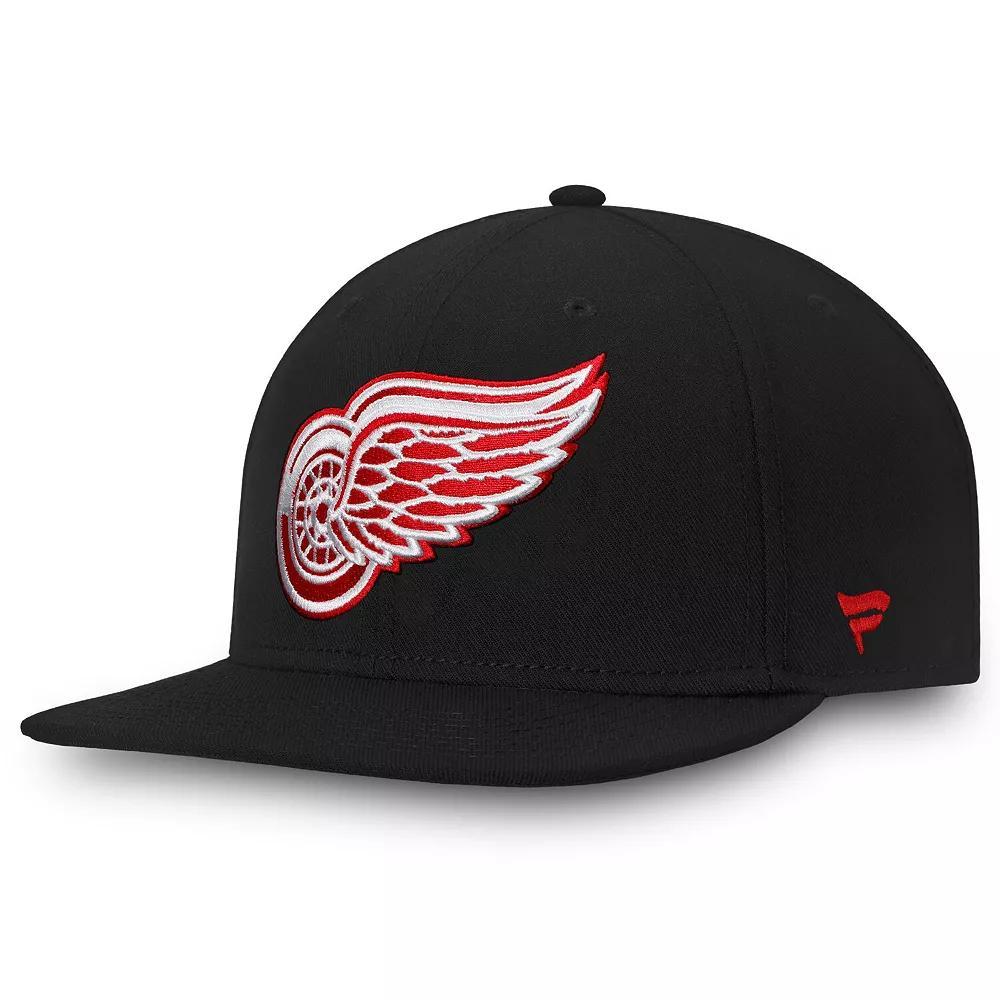 Men's Fanatics Black Detroit Red Wings Core Fitted Hat, Size: 7 1/2 Product Image