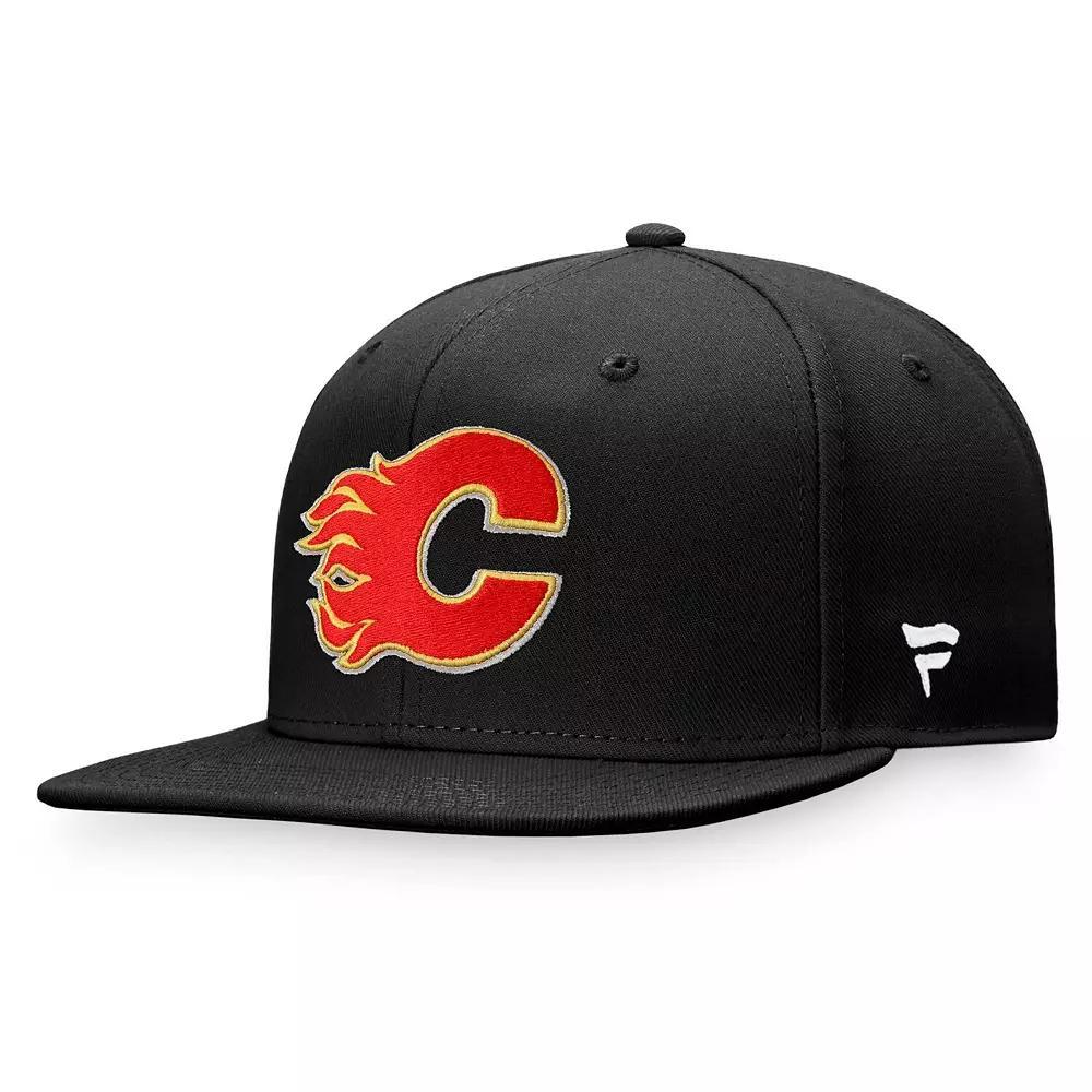 Men's Fanatics Branded Black Calgary Flames Core Primary Logo Fitted Hat, Size: 6 7/8, Flm Black Product Image