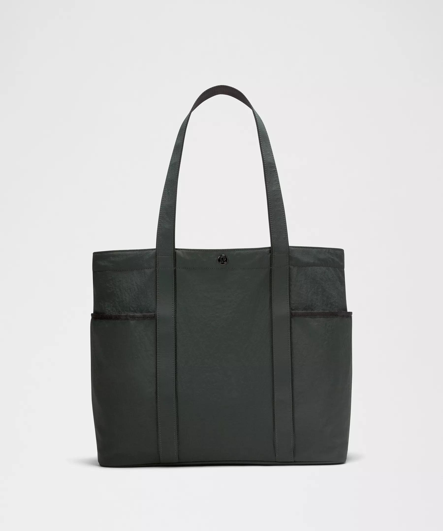 Daily Multi-Pocket Tote Bag 20L Product Image