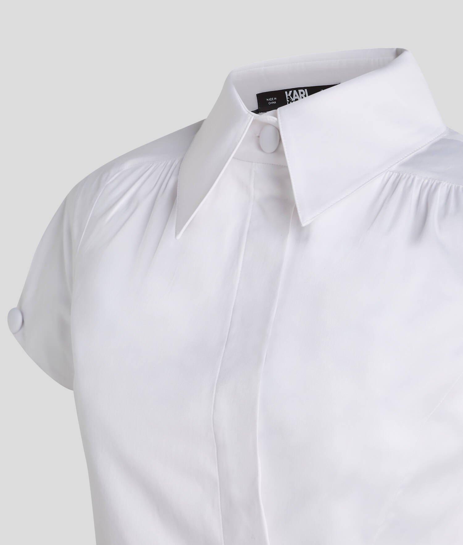 SHORT-SLEEVED CROPPED SHIRT Product Image