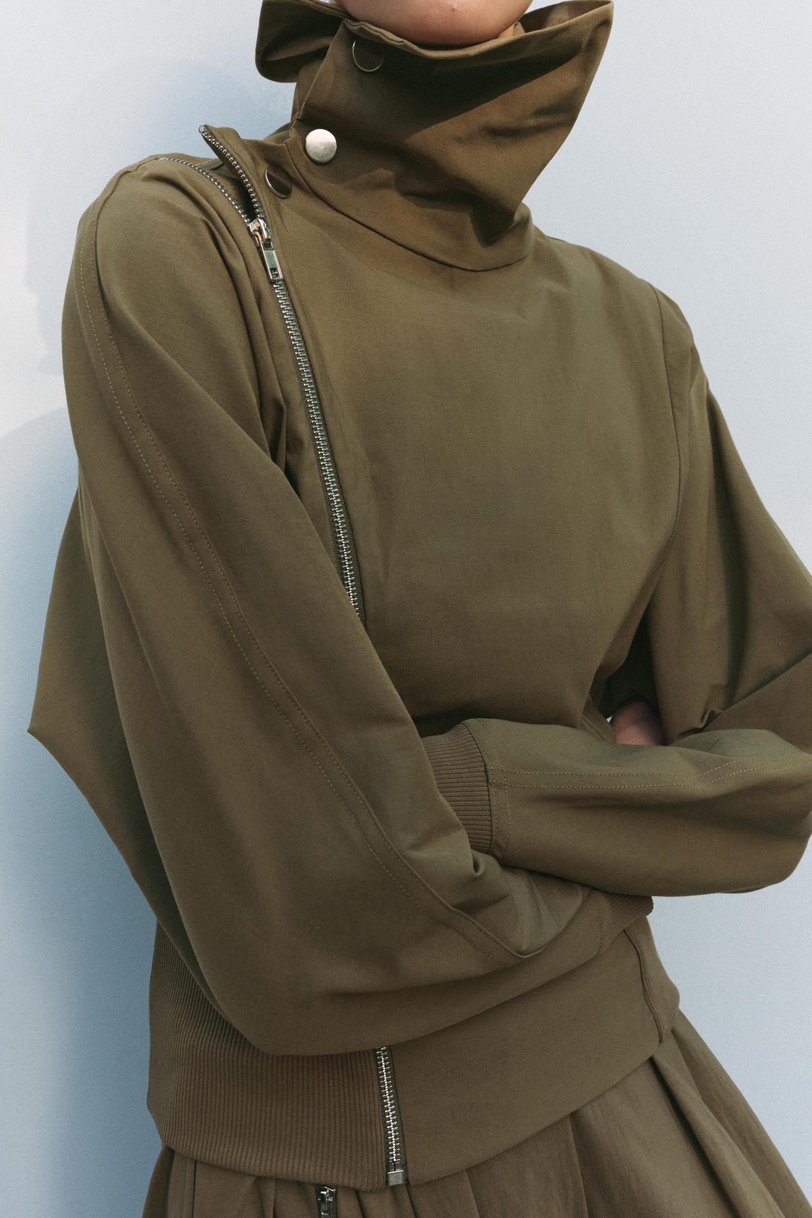 HIGH COLLAR JACKET Product Image