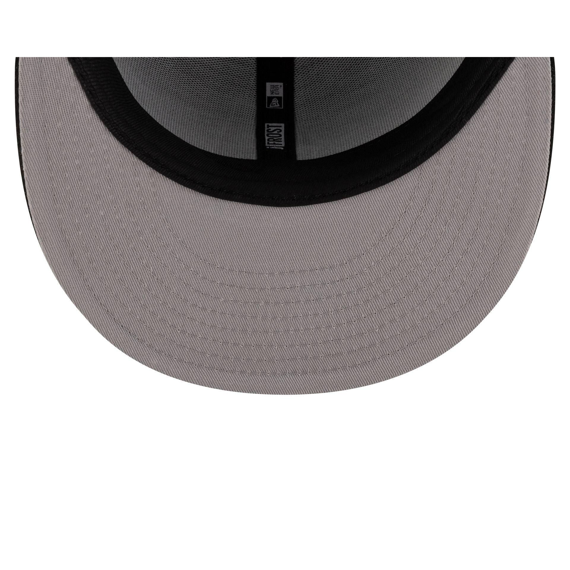 Boston Bruins Black 9FIFTY Snapback Hat Male Product Image