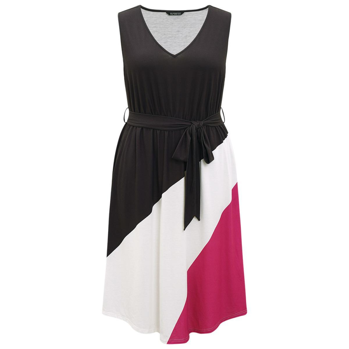 Plus Size Colorblock Contrast Pocket Belted Tank Dress Black Women Casual Plain V-neck Sleeveless Curvy Midi Dress BloomChic 22-24/3X Product Image