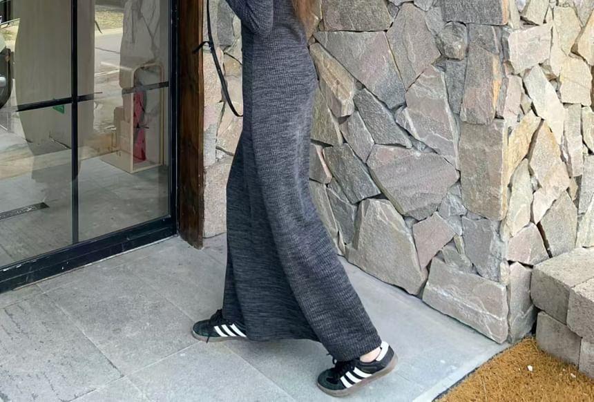 Long-Sleeve Round Neck Henley Two Tone Maxi A-Line Knit Dress Product Image
