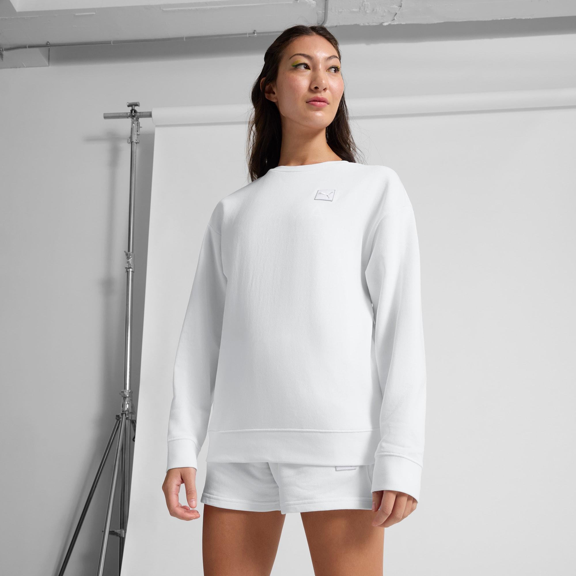 Essentials Elevated Women's Comfort Crew Sweatshirt Product Image