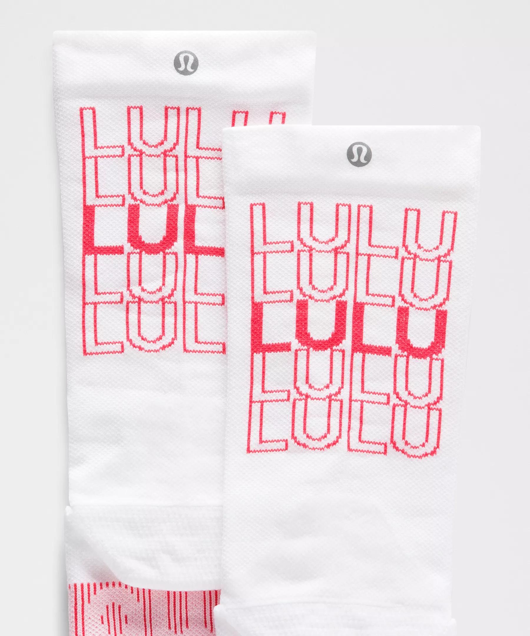Women's Power Stride Crew Socks Product Image