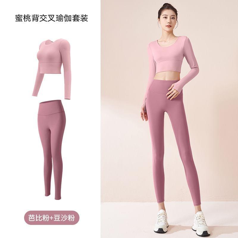 Long-Sleeve Crewneck Plain Cropped Top / Yoga Pants Product Image