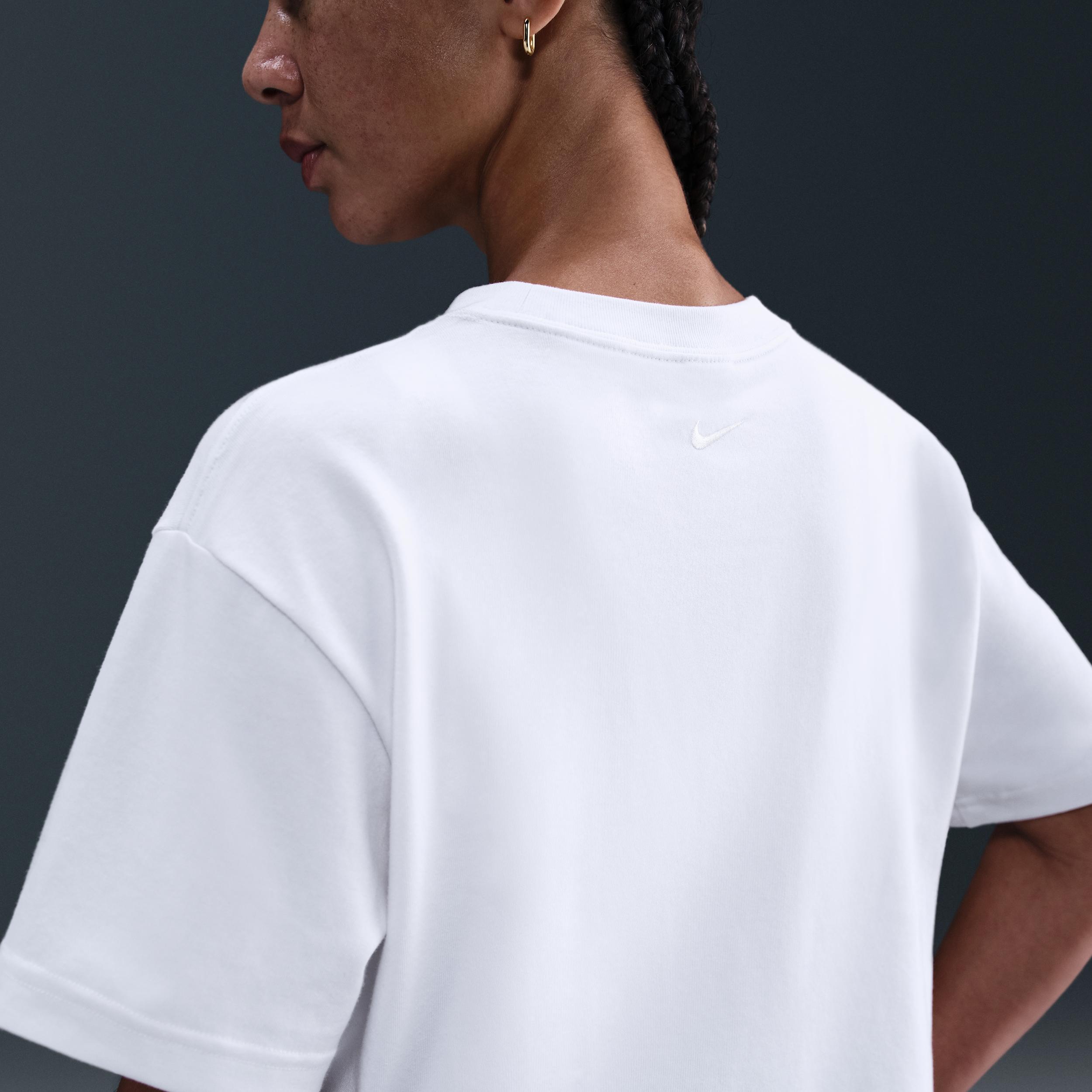 Nike Women's Kobe Dri-FIT Cropped Basketball T-Shirt Product Image