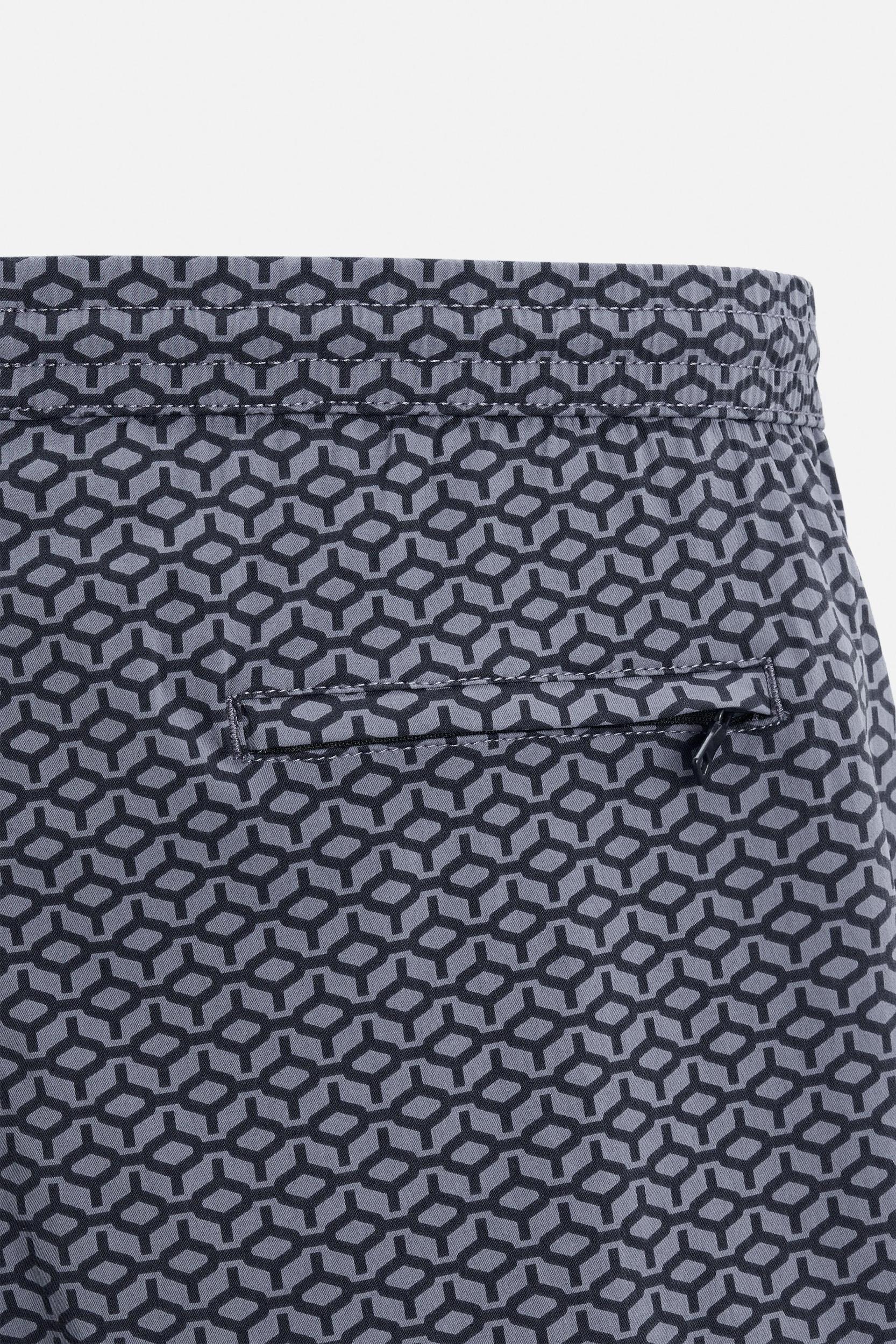GEOMETRIC PRINT SHORT SWIMMING TRUNKS Product Image