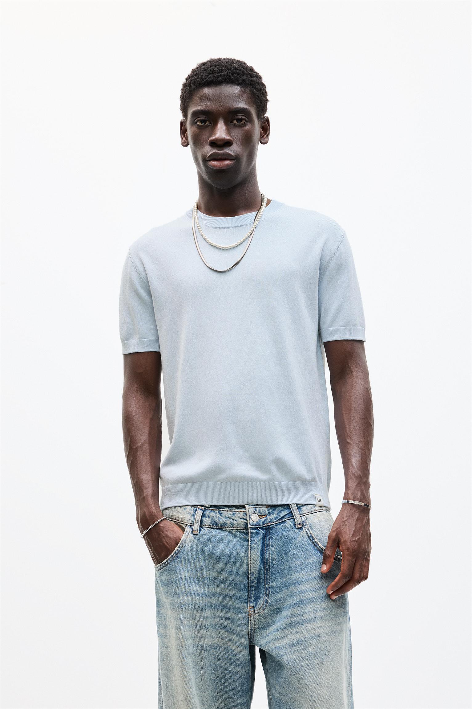 Short sleeve knit T-shirt Product Image