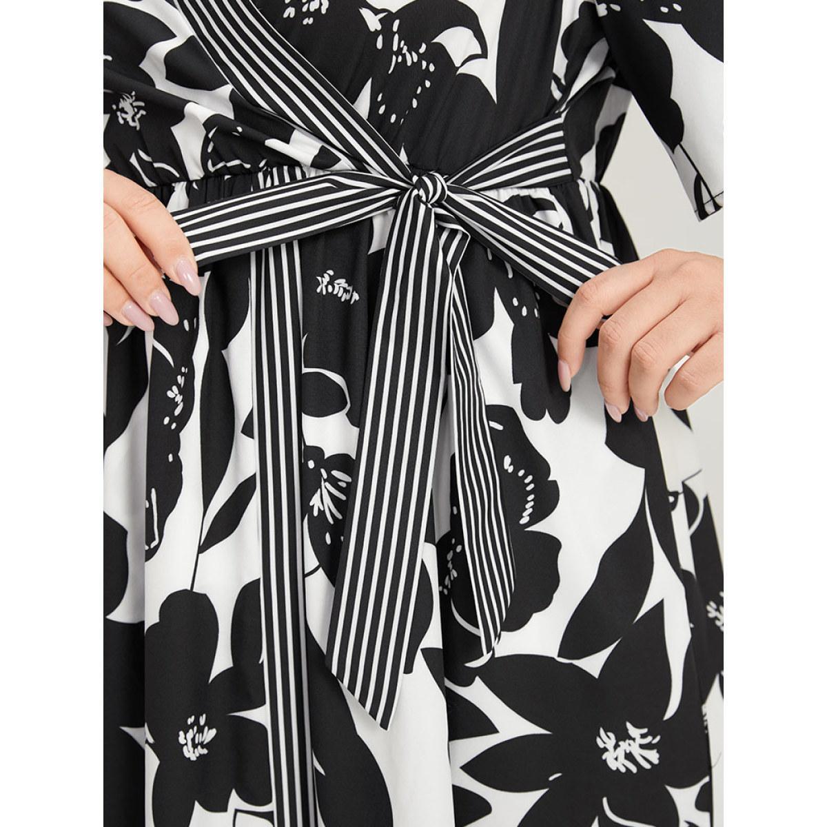 Plus Size Striped & Floral Print Pocket Bowknot Patchwork Dress White Women Office Printed V-neck Short sleeve Curvy Midi Dress BloomChic 30/6X Product Image