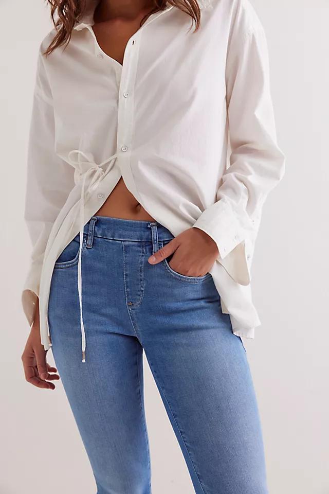 CRVY Infinite Stretch Pull-On Flare Jeans Product Image