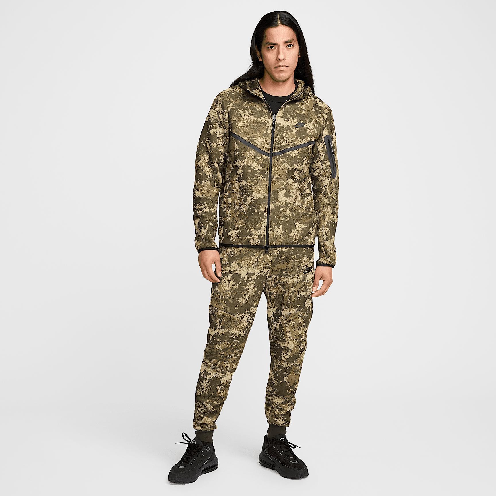 Nike Tech Men's Fleece Joggers Product Image