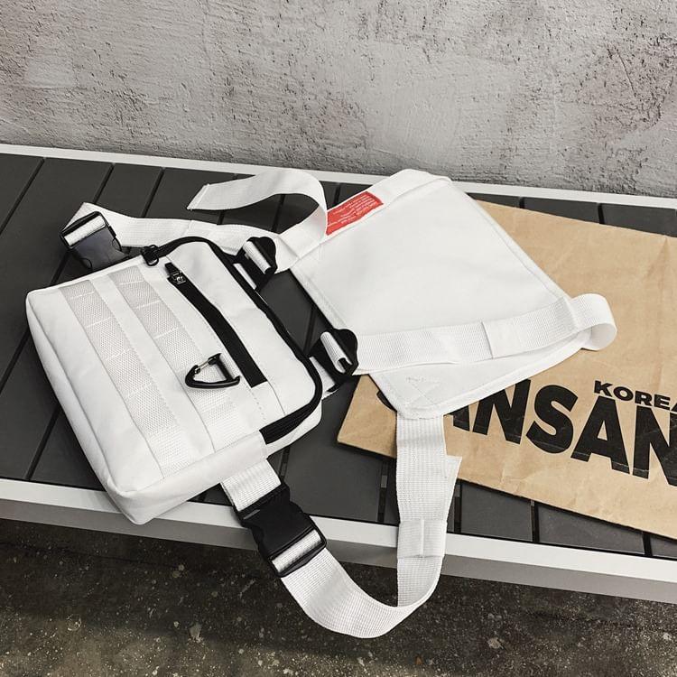 Utility Chest Belt Bag Product Image