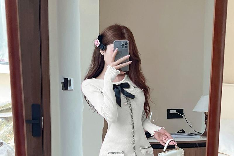 Long-Sleeve Round Neck Contrast Trim Faux Pearl Ribbed Mini Sheath Knit Dress Product Image