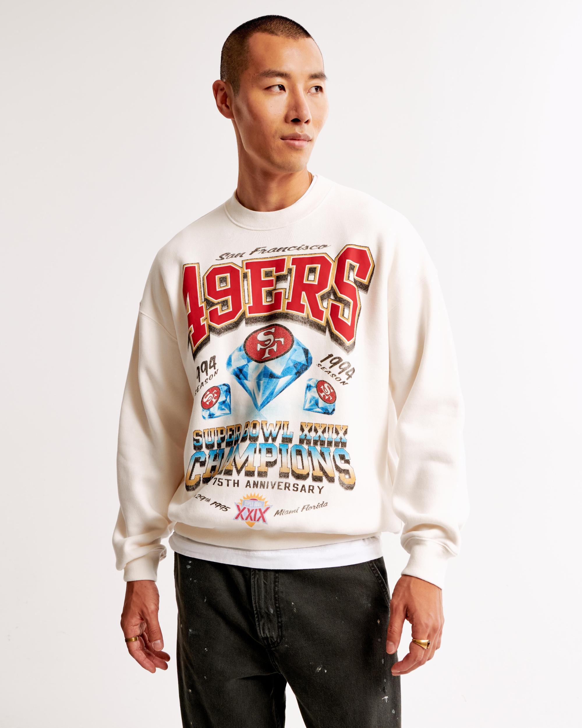 Minnesota Vikings Graphic Crew Sweatshirt Product Image