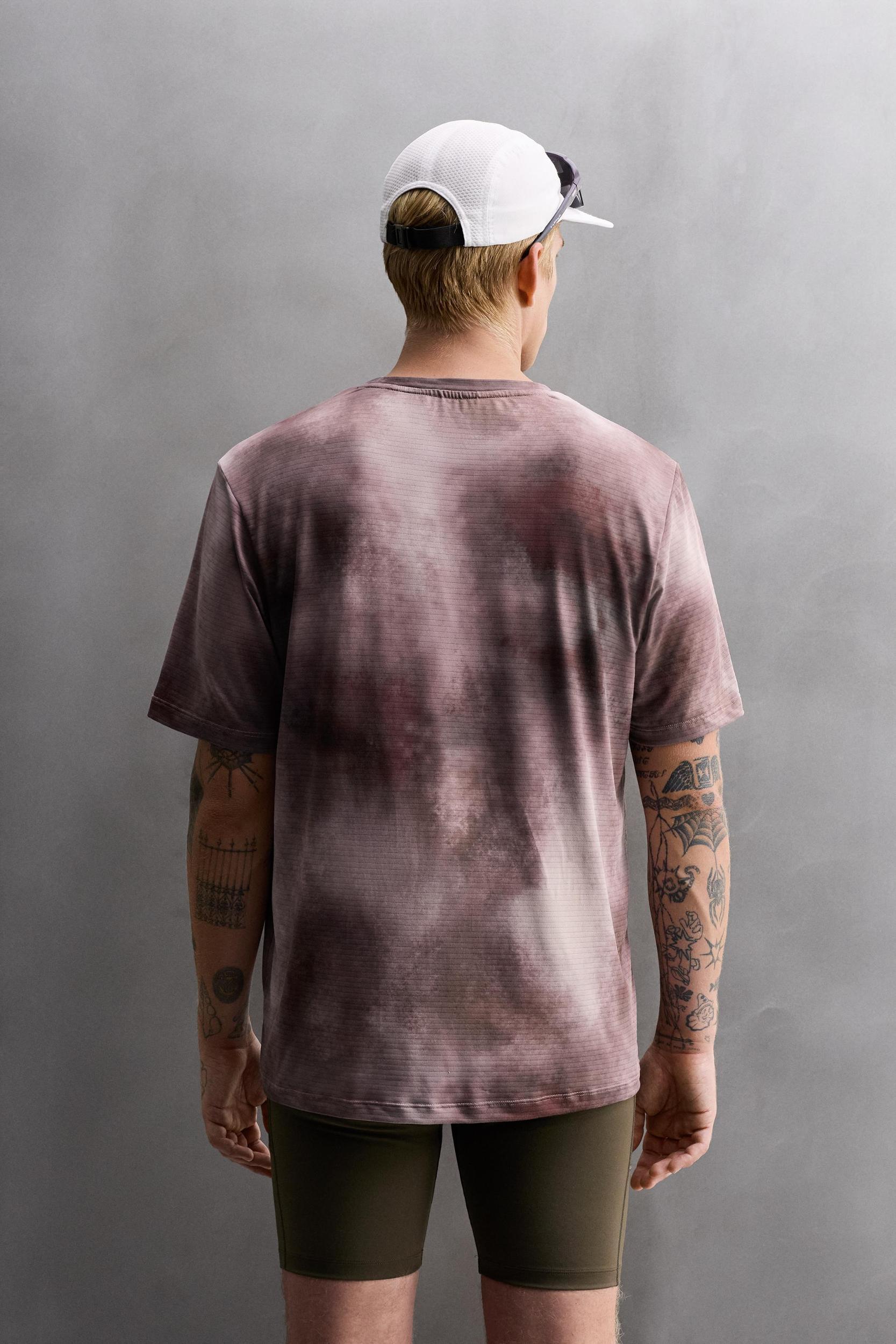 TIE-DYE PRINT PERFORATED T-SHIRT Product Image