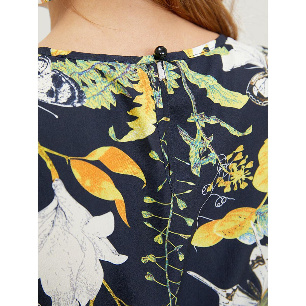 Plus Size Floral Print Pocket Sleeveless Ruffle Hem Dress DarkBlue Women Vacation Gathered Round Neck Sleeveless Curvy Midi Dress BloomChic 30/6X Product Image