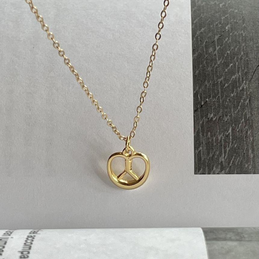 Pretzel Necklace Product Image