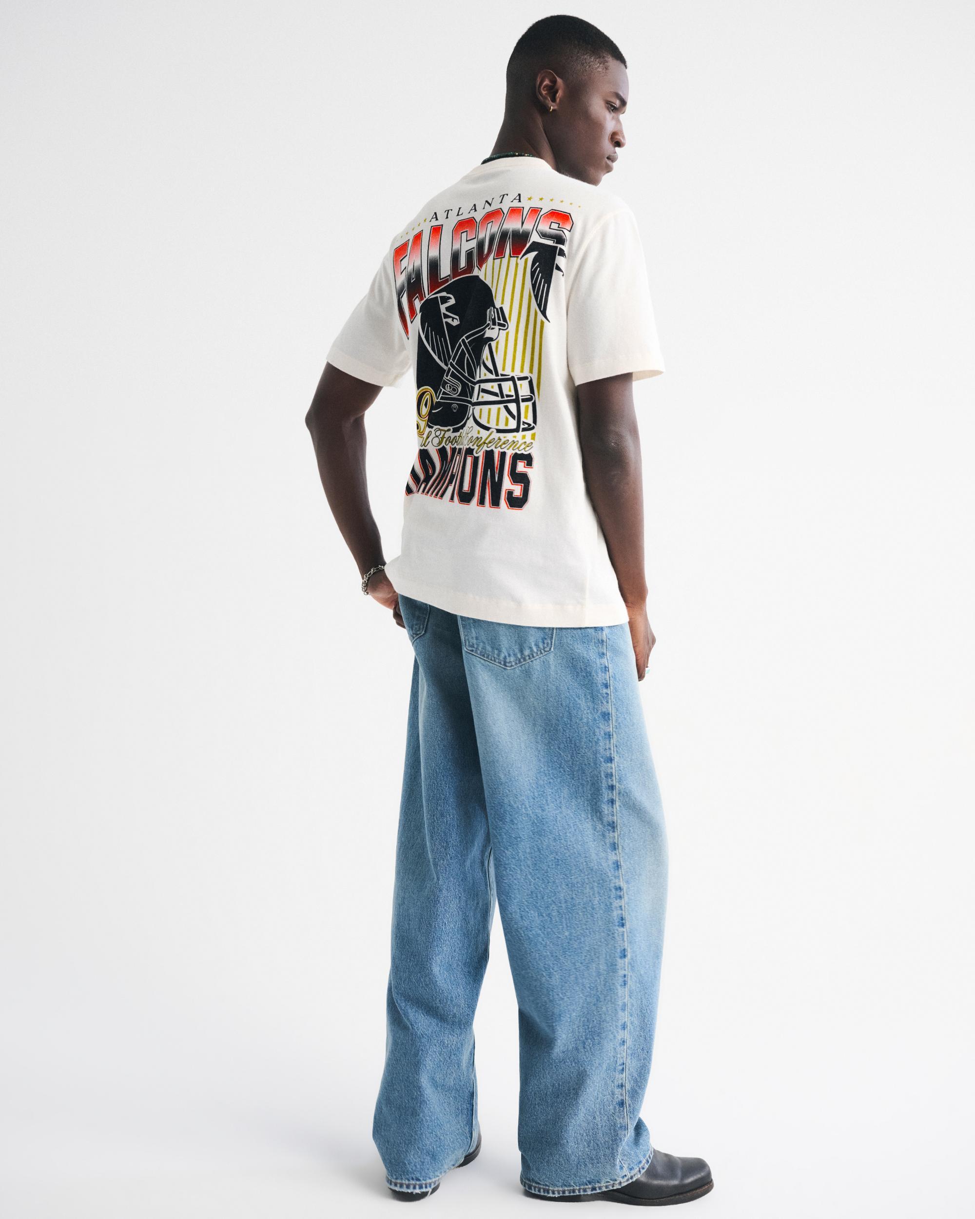 Atlanta Falcons Graphic Tee Product Image