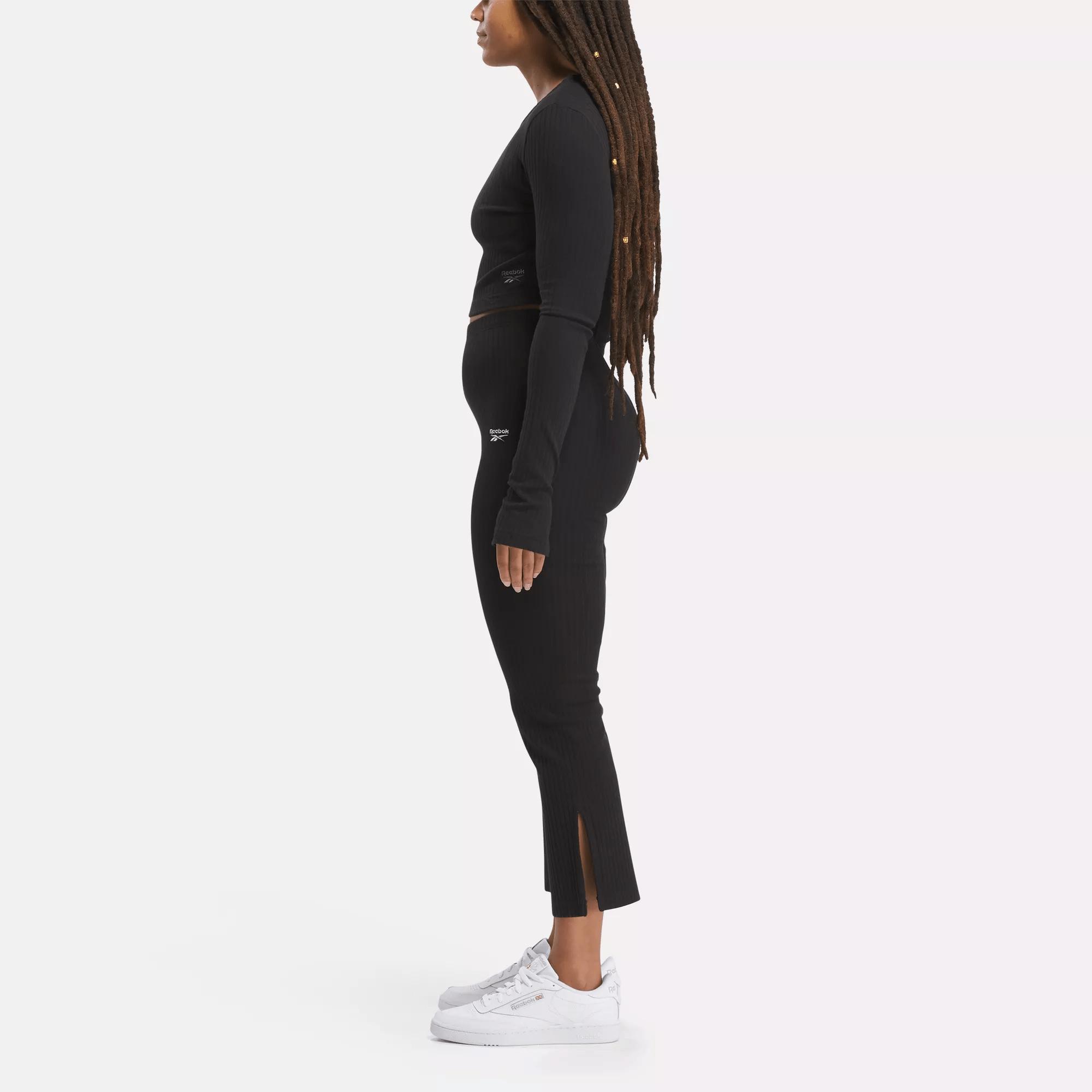 Women's Classics Wardrobe Essentials Long Sleeve T-Shirt Female Product Image