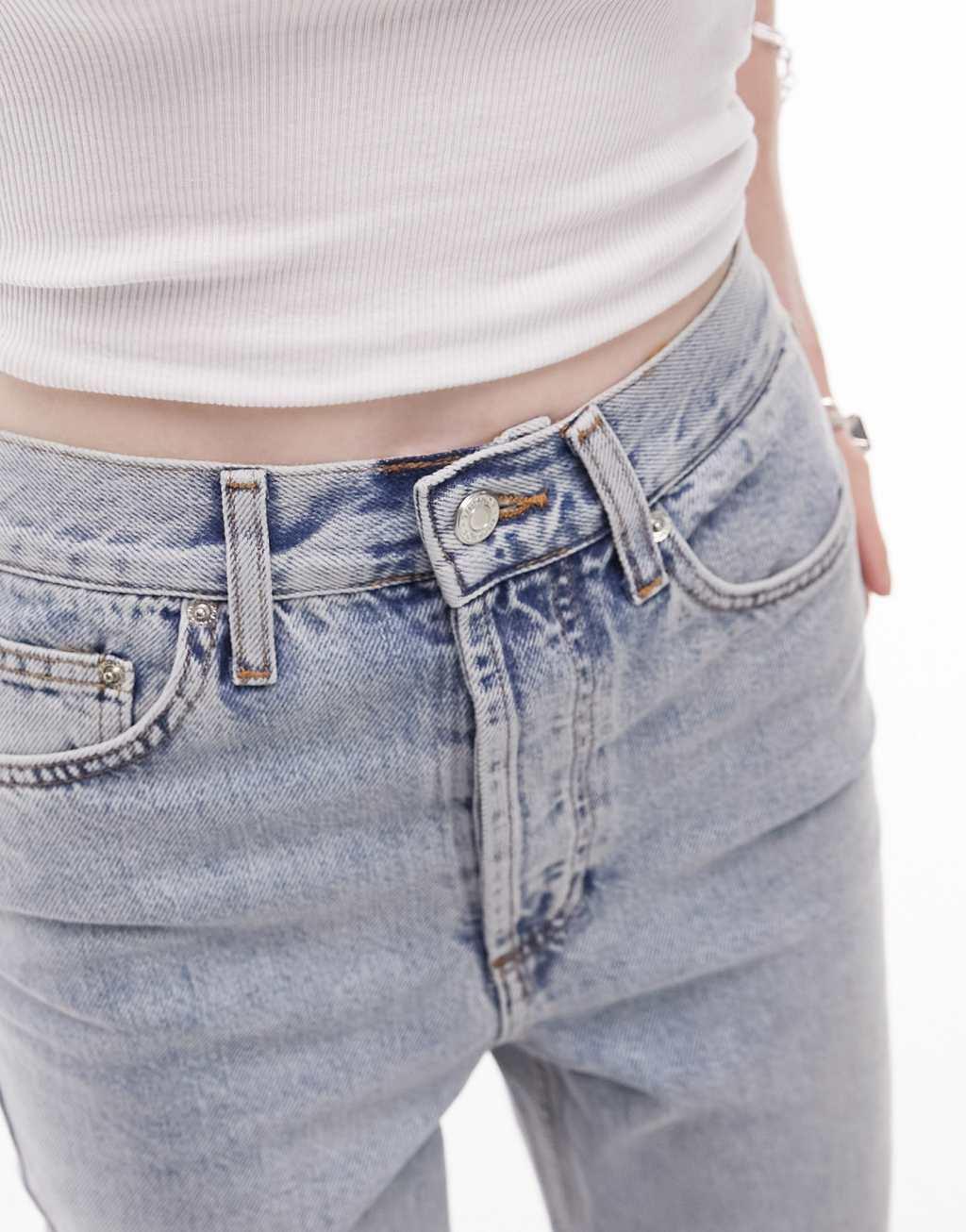 Topshop straight Kort jeans in bleach  Product Image