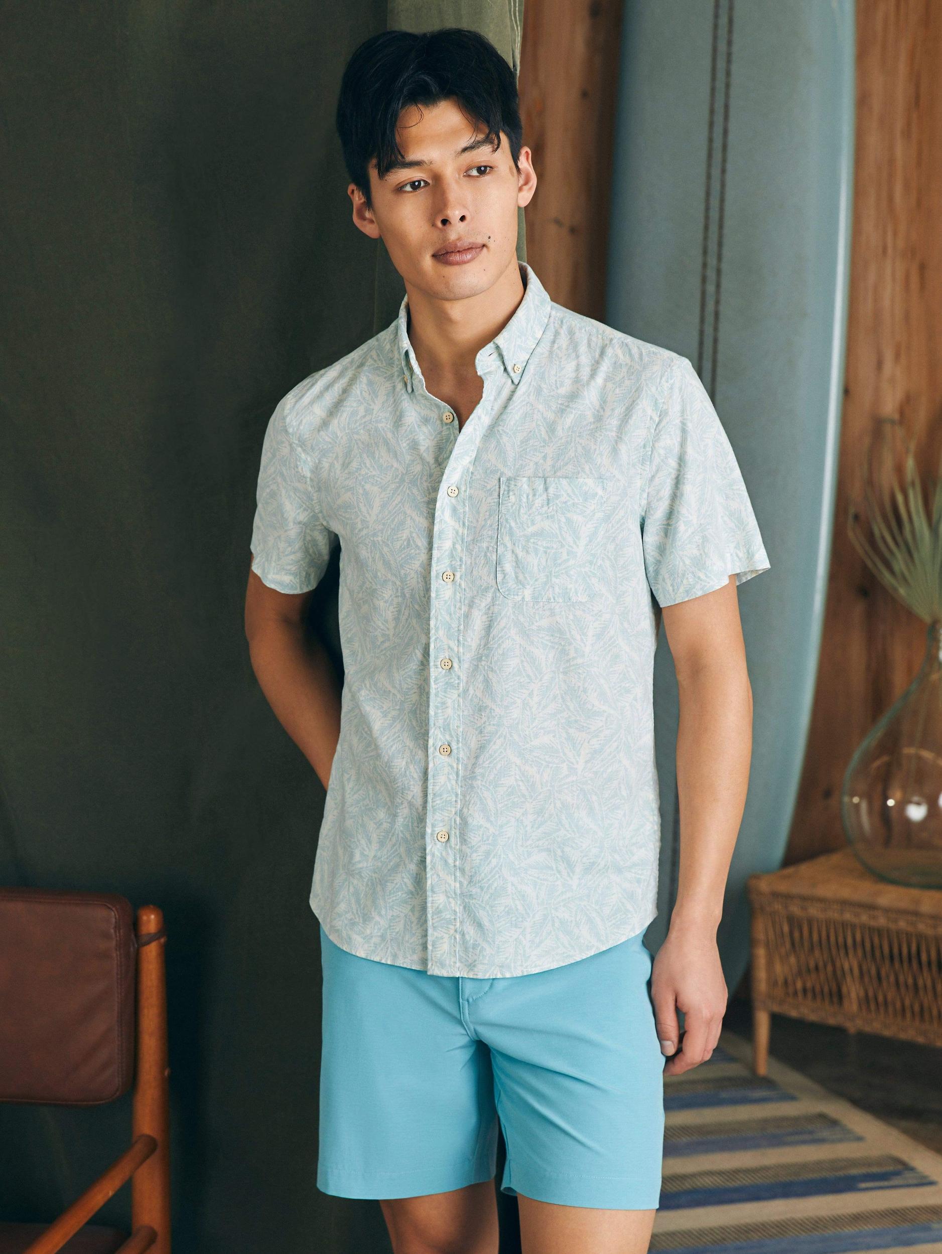 Short-Sleeve Breeze Shirt - Teal Jungle Leaf Print Male Product Image