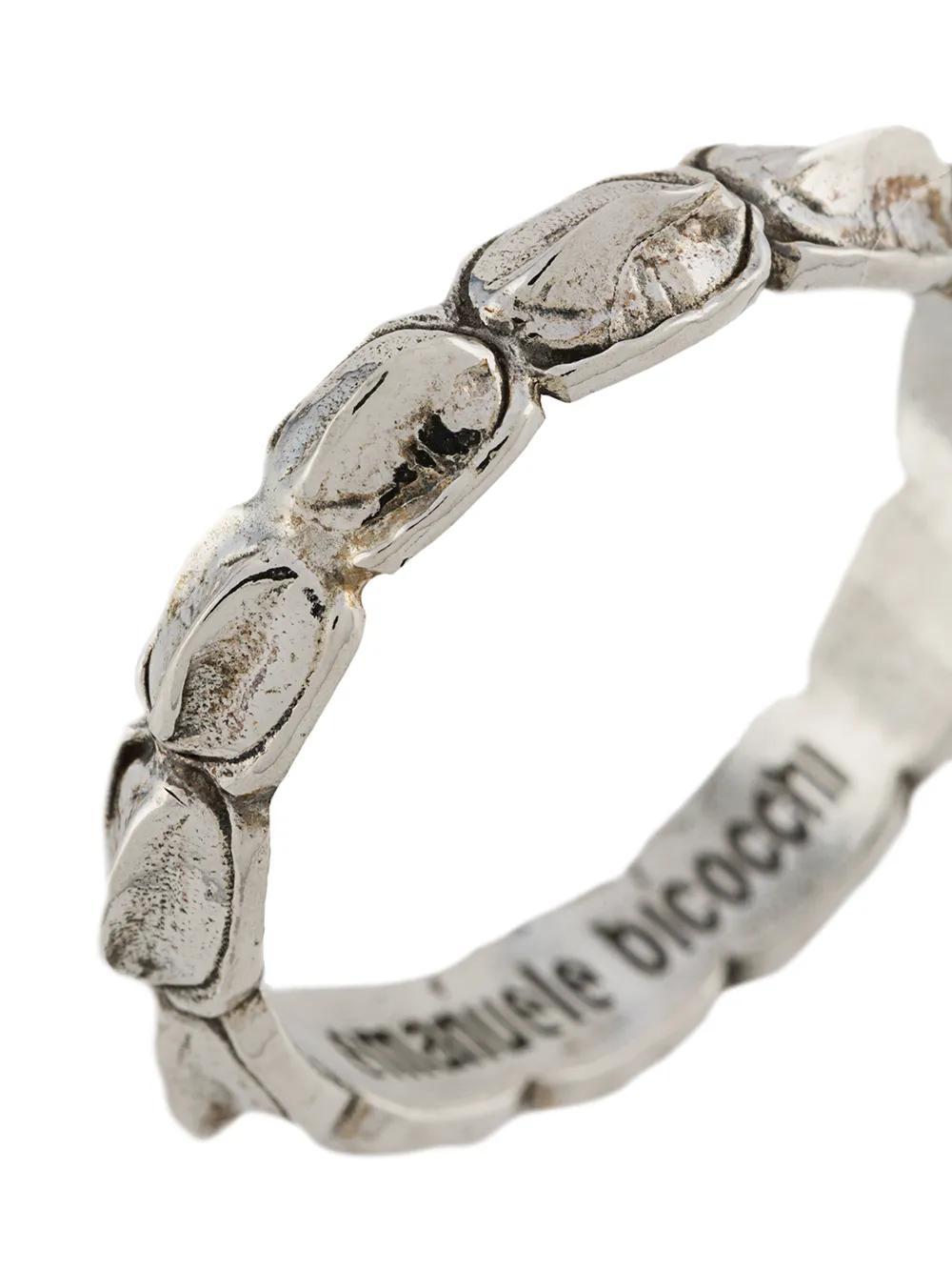 Croc ring Product Image