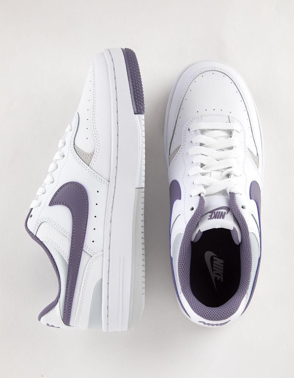 NIKE Gamma Force Womens Shoes Product Image