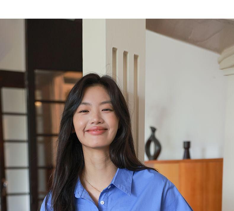 Long-Sleeve Contrast Cuff Button-Up Shirt Product Image