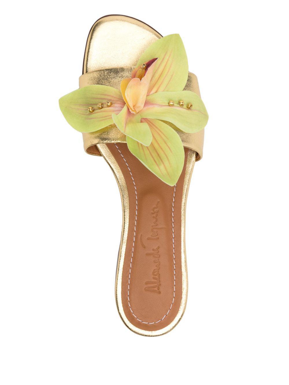 flower leather sandals Product Image