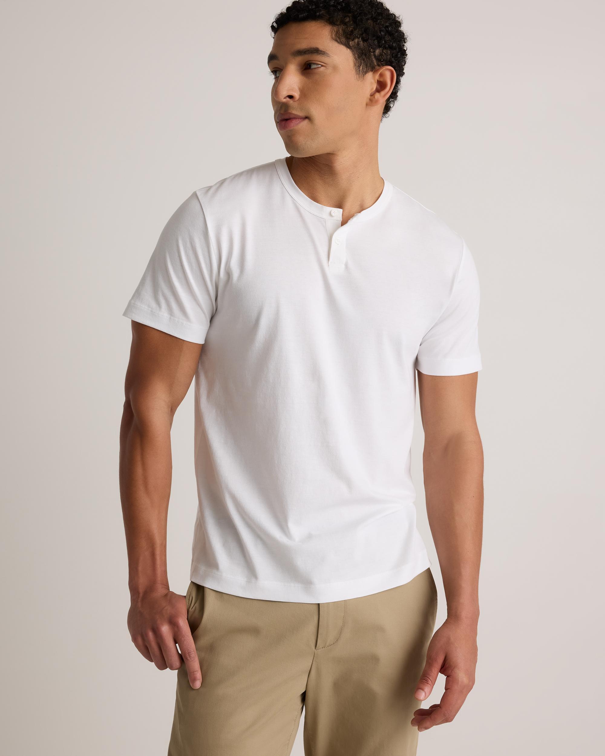 Quince | Men's 100% Pima Cotton Luxe Touch Henley Organic Cotton Product Image