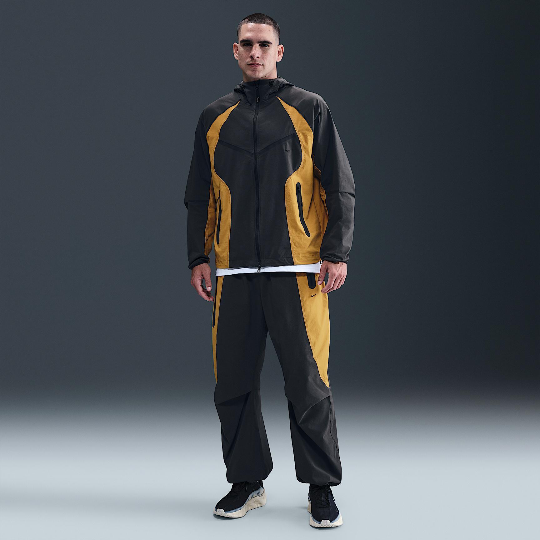 Nike Tech Men's Dri-FIT Woven Color-Block Oversized Pants Product Image