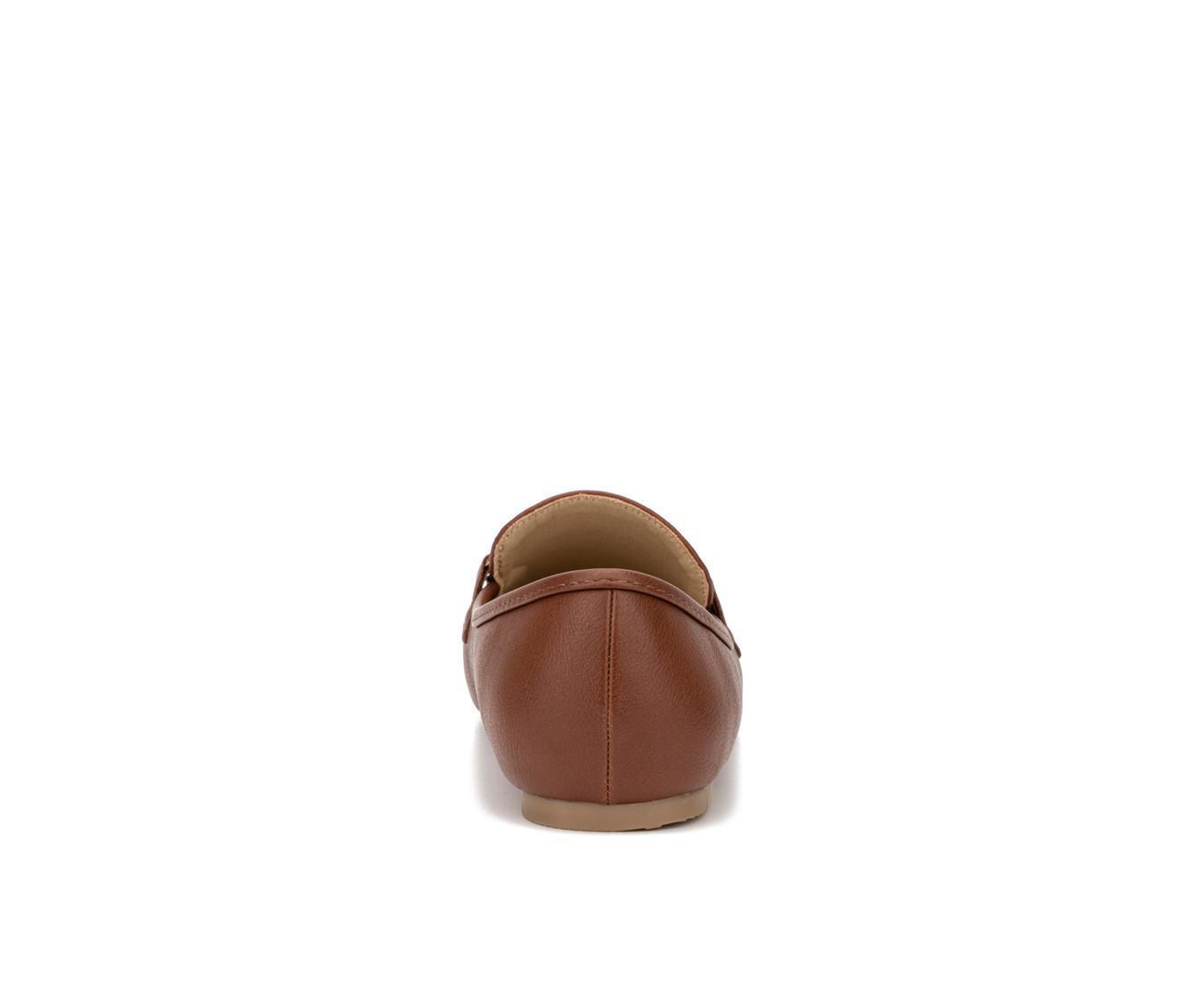 Women's Journee Collection Zimia Flats Product Image