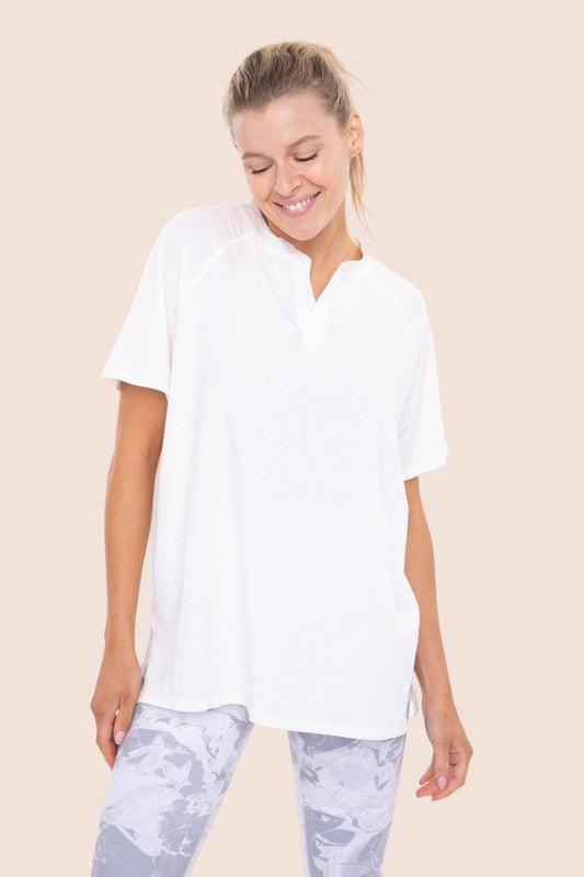 Split Collar Short Sleeve Tees Product Image