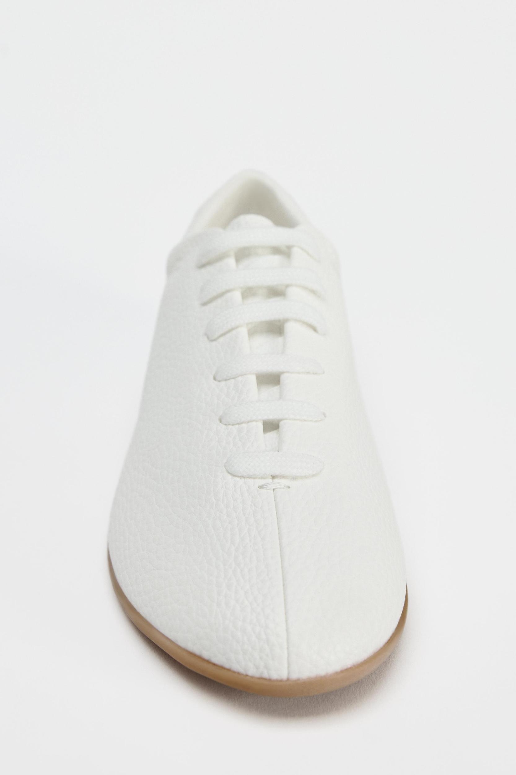 EMBOSSED DERBY SHOE Product Image