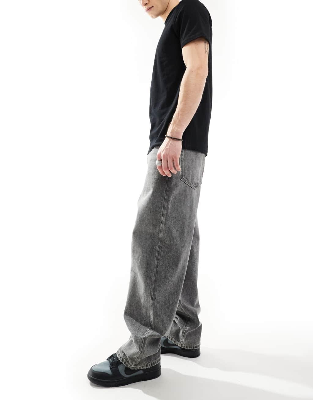 Pull&Bear loose fit jeans in gray Product Image