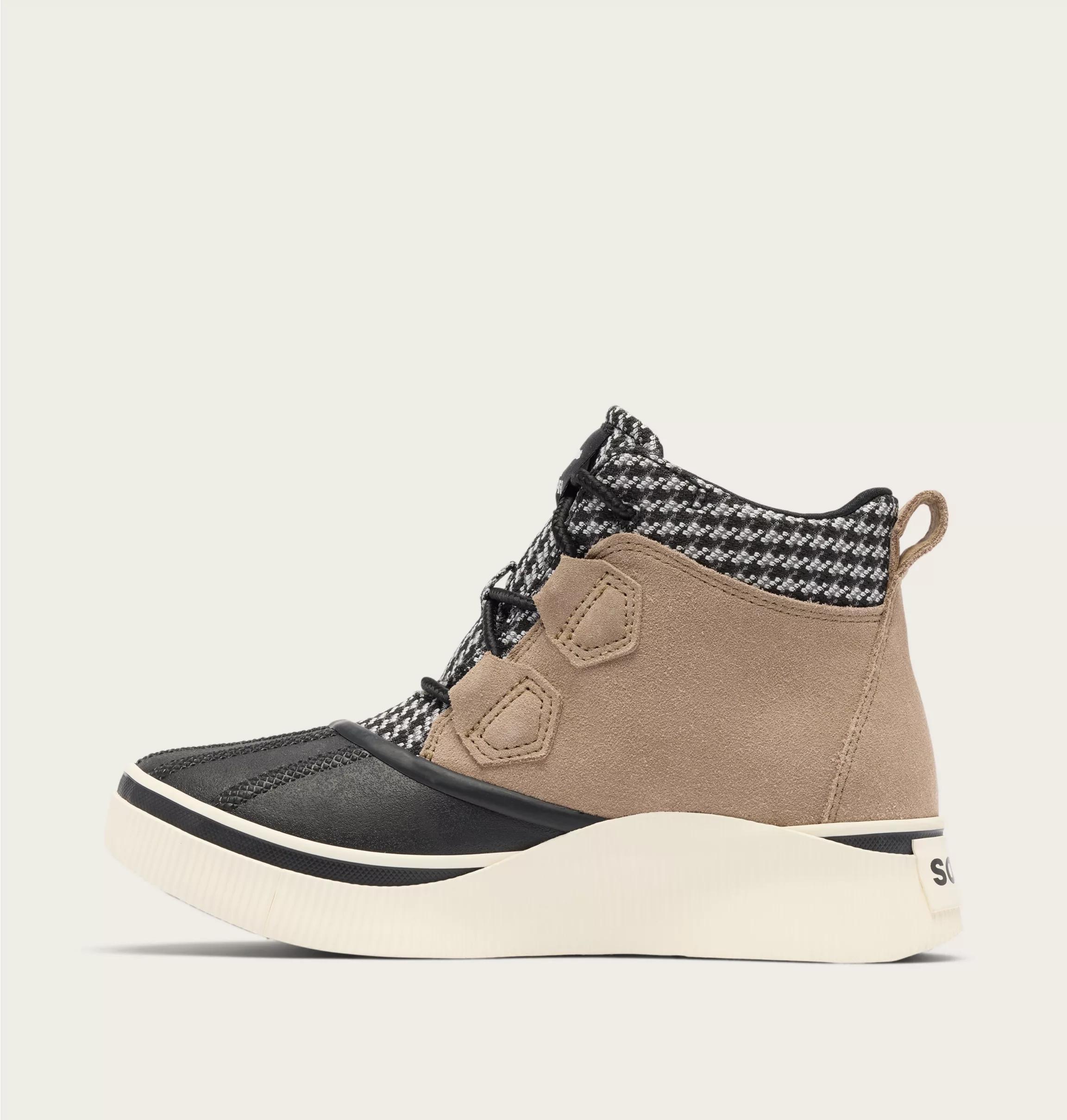 Varsity OUT N ABOUT™ IV Classic Waterproof Women's Boot Product Image