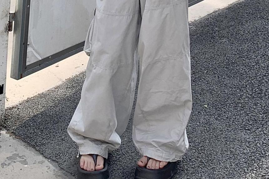 High Waist Plain Pleated Wide Leg Pants Product Image