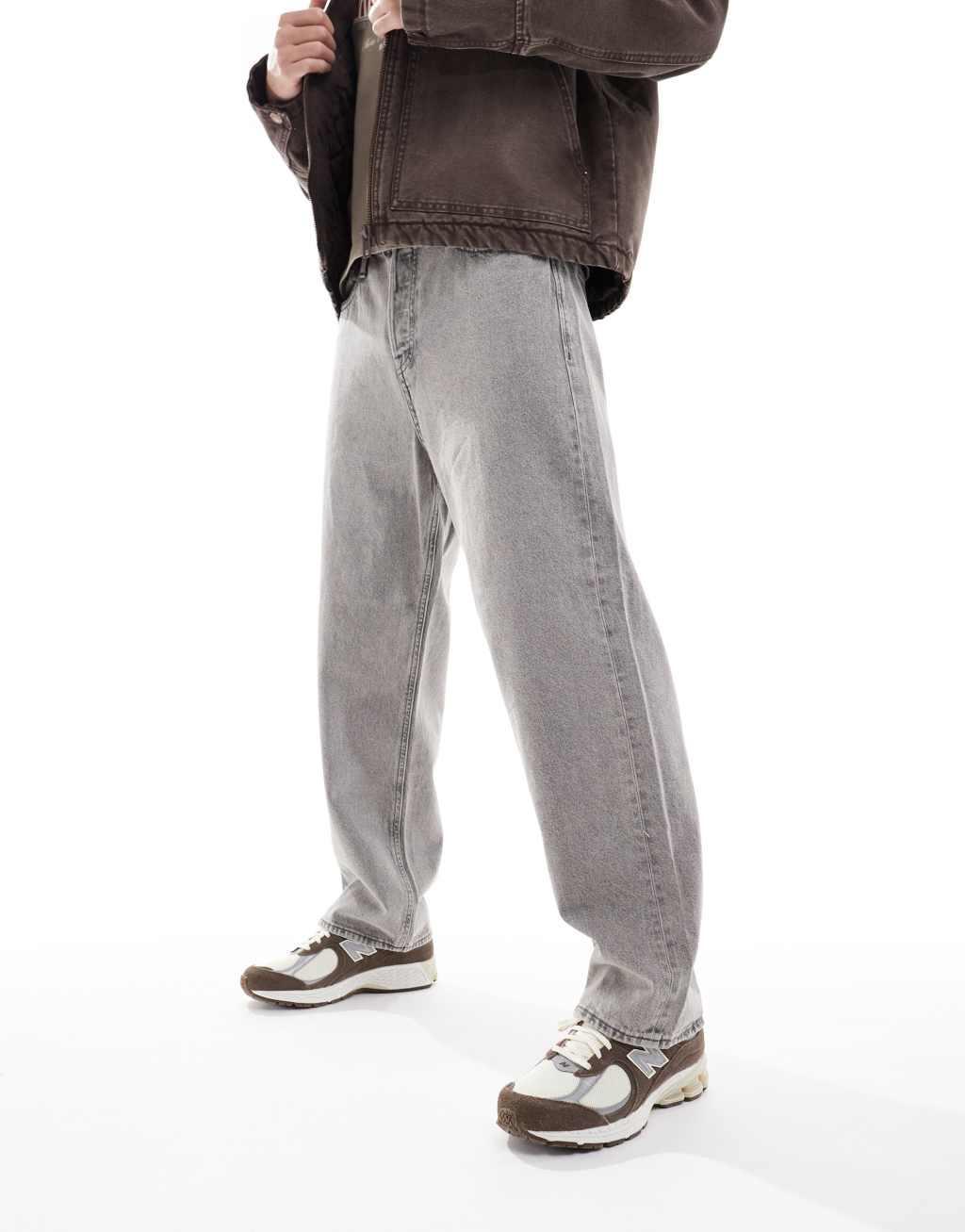 Jack & Jones Alex baggy jeans in light gray wash Product Image