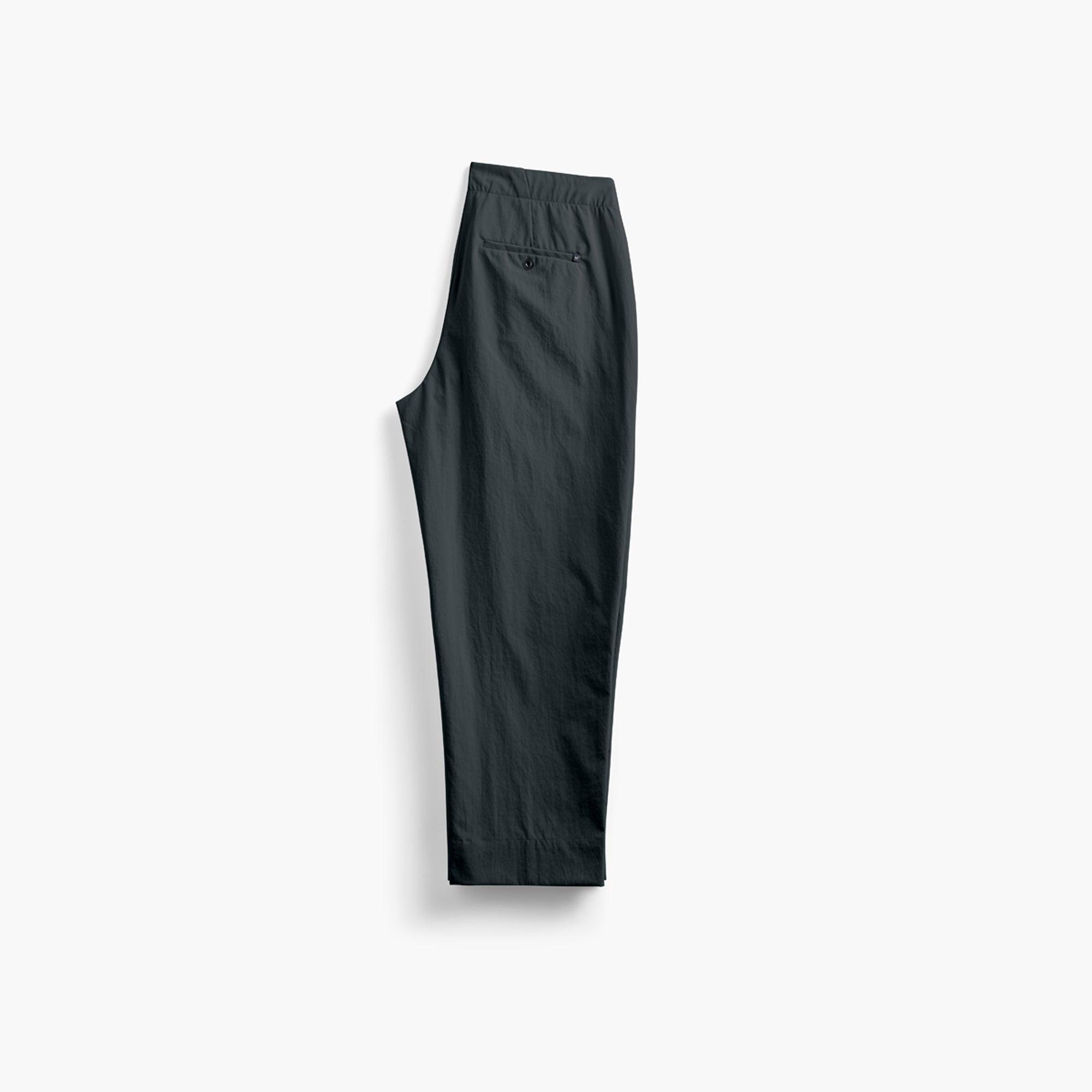 Women's Pace Poplin Cropped Chino - Navy Female Product Image