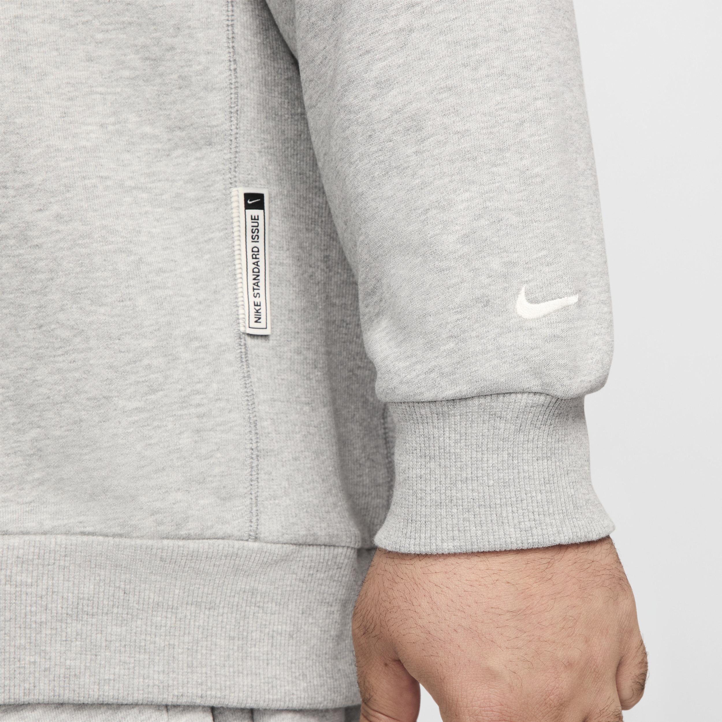 Nike Men's Standard Issue Dri-FIT Basketball Crew-Neck Sweatshirt Product Image