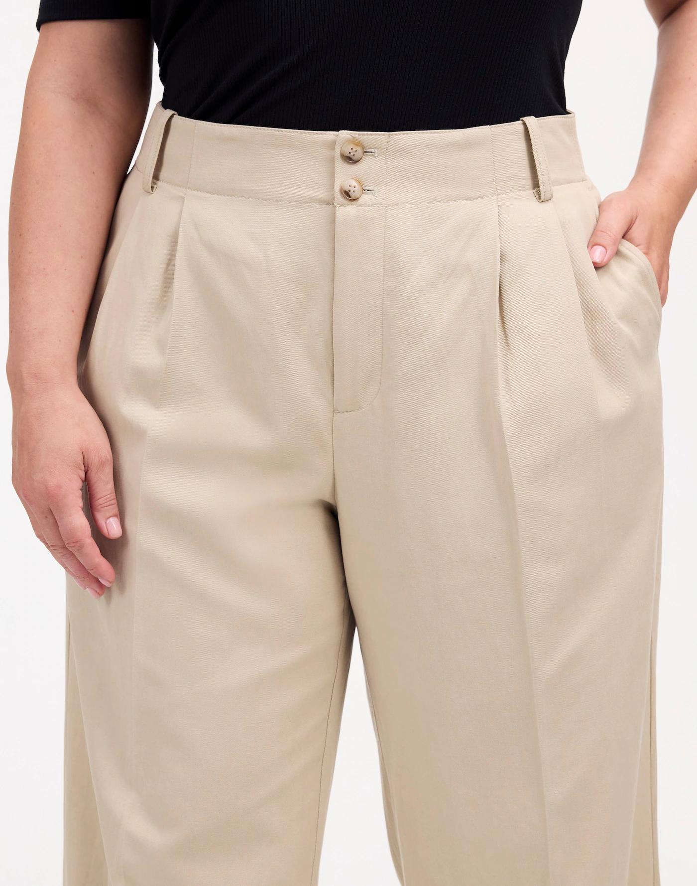 The Plus Harlow Wide-Leg Pant in Drapey Twill Product Image