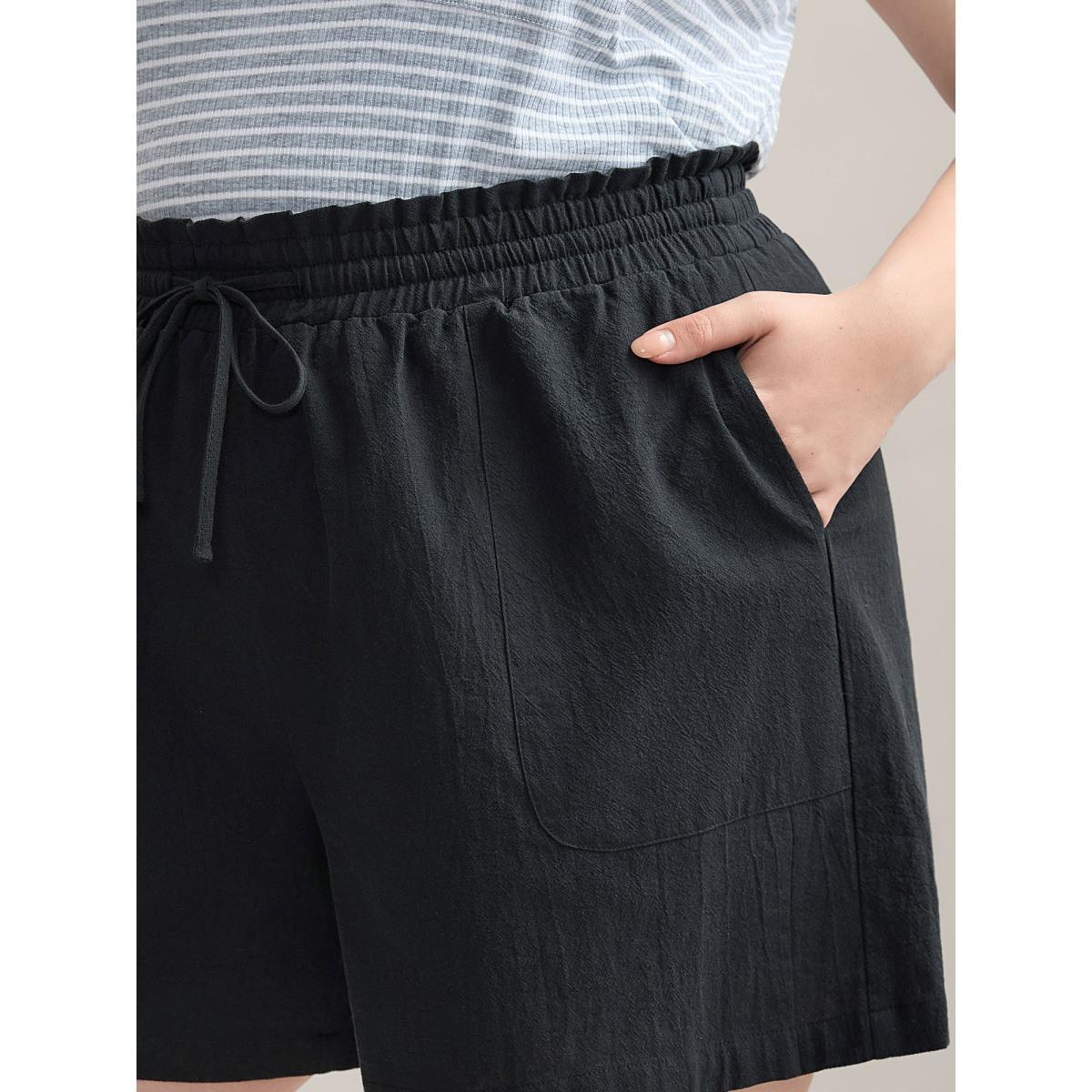 Plus Size Drawstring Waist Pockets Straight-Leg Shorts Women Black Casual Drawstring Straight Leg Everyday-Casual Shorts BloomChic 26/4X Product Image