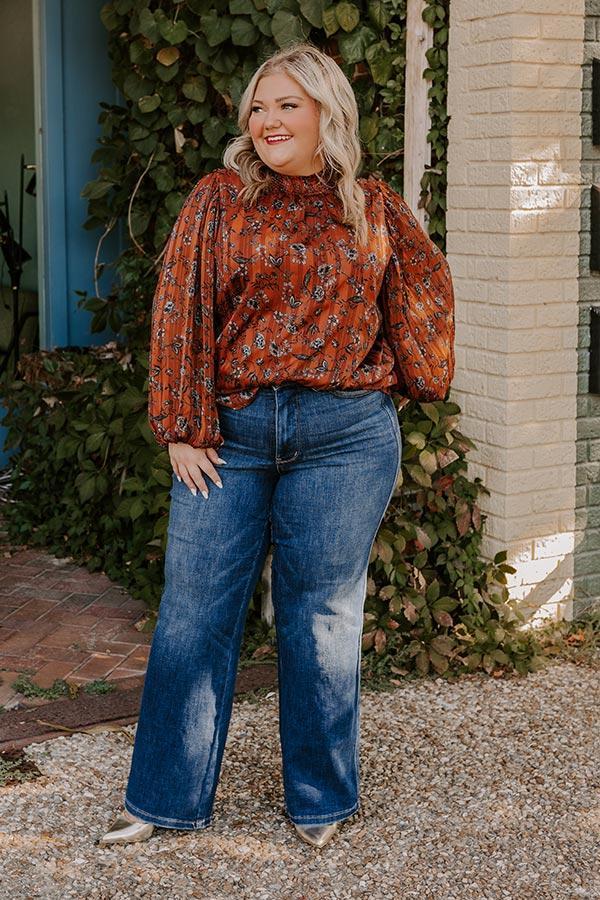 Fan Of Floral Shift Top Curves Product Image