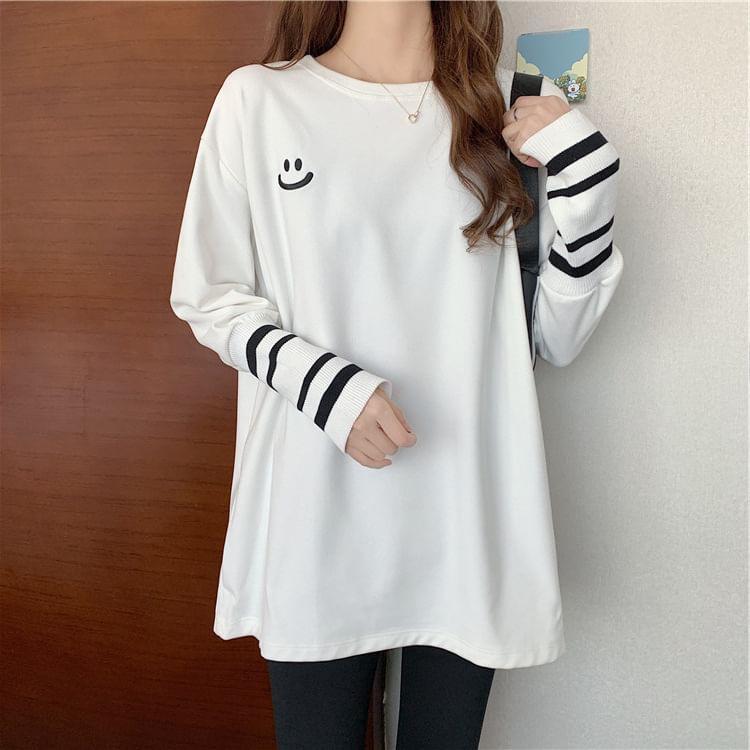 Long Sleeve Crew Neck Smiley Patterned Striped Tee Product Image